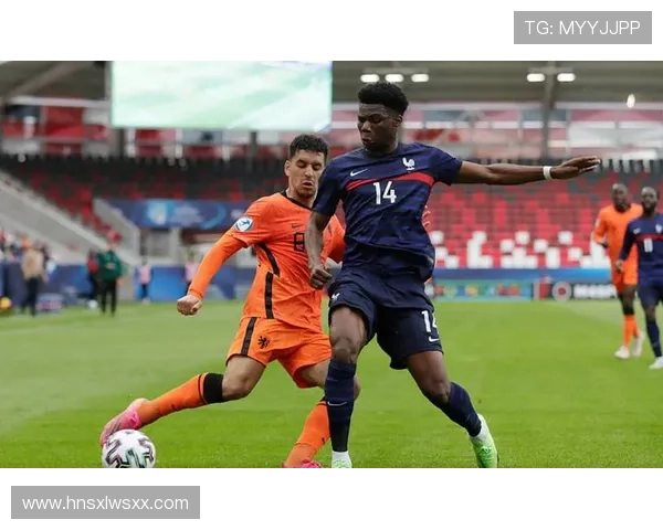 琼阿梅尼 vs 布斯克茨：单后腰角色理解与战术差异解析