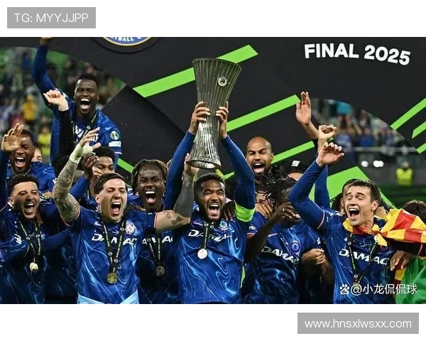 切尔西主帅执教稳定性受质疑，球队近期表现波动影响赛季走势