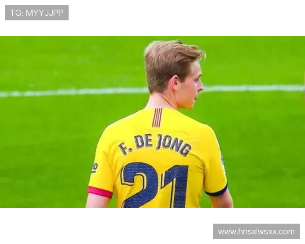 德容与卡马文加中场潜力及成长轨迹对比分析