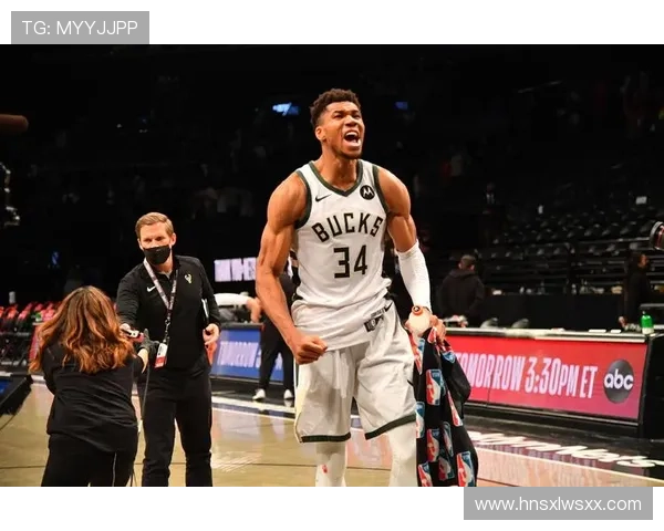 字母哥家冰箱里只放鸡胸肉和水，连他老婆都受不了